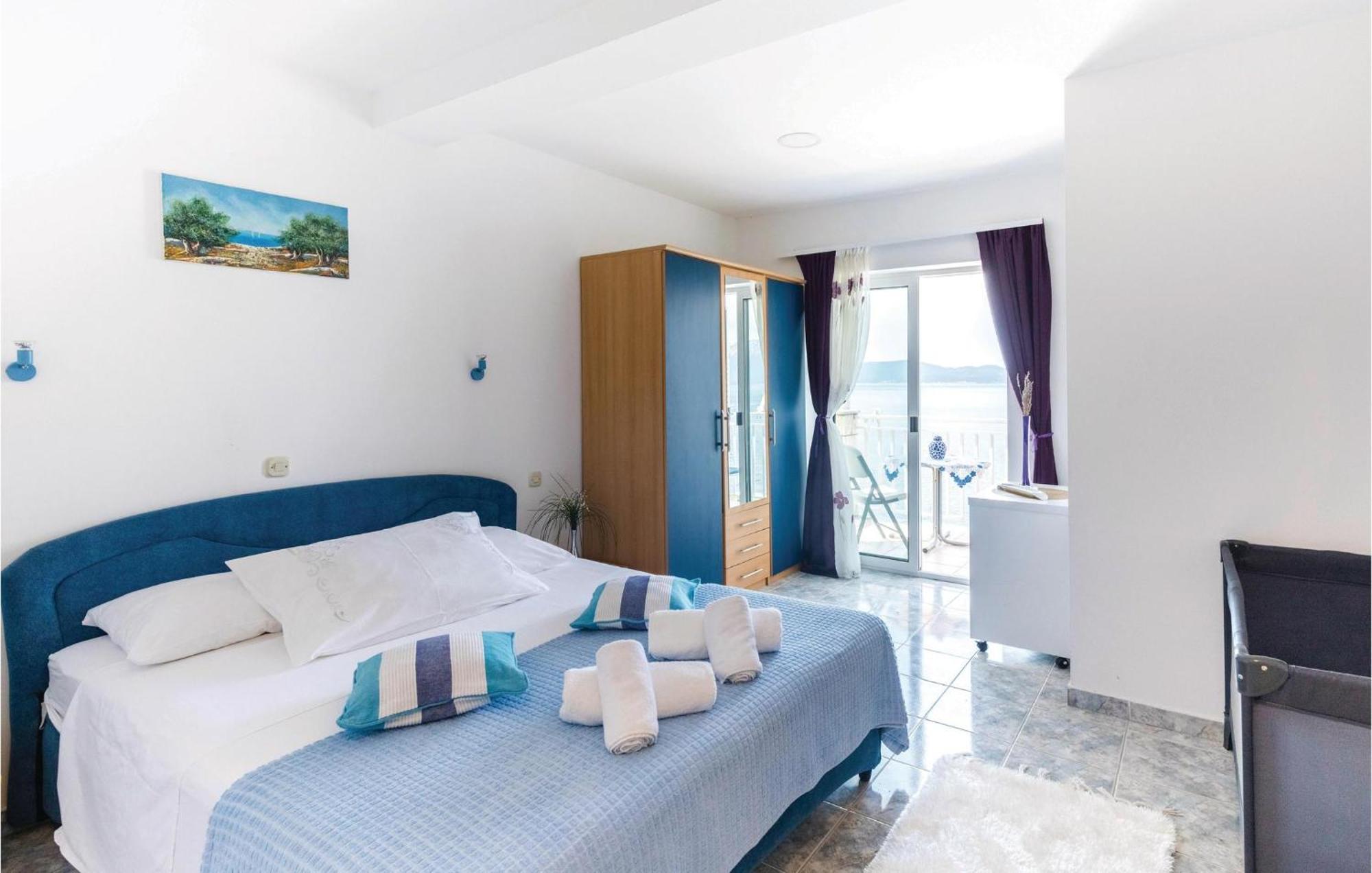 Awesome Apartment In Duba With Wifi Exterior foto